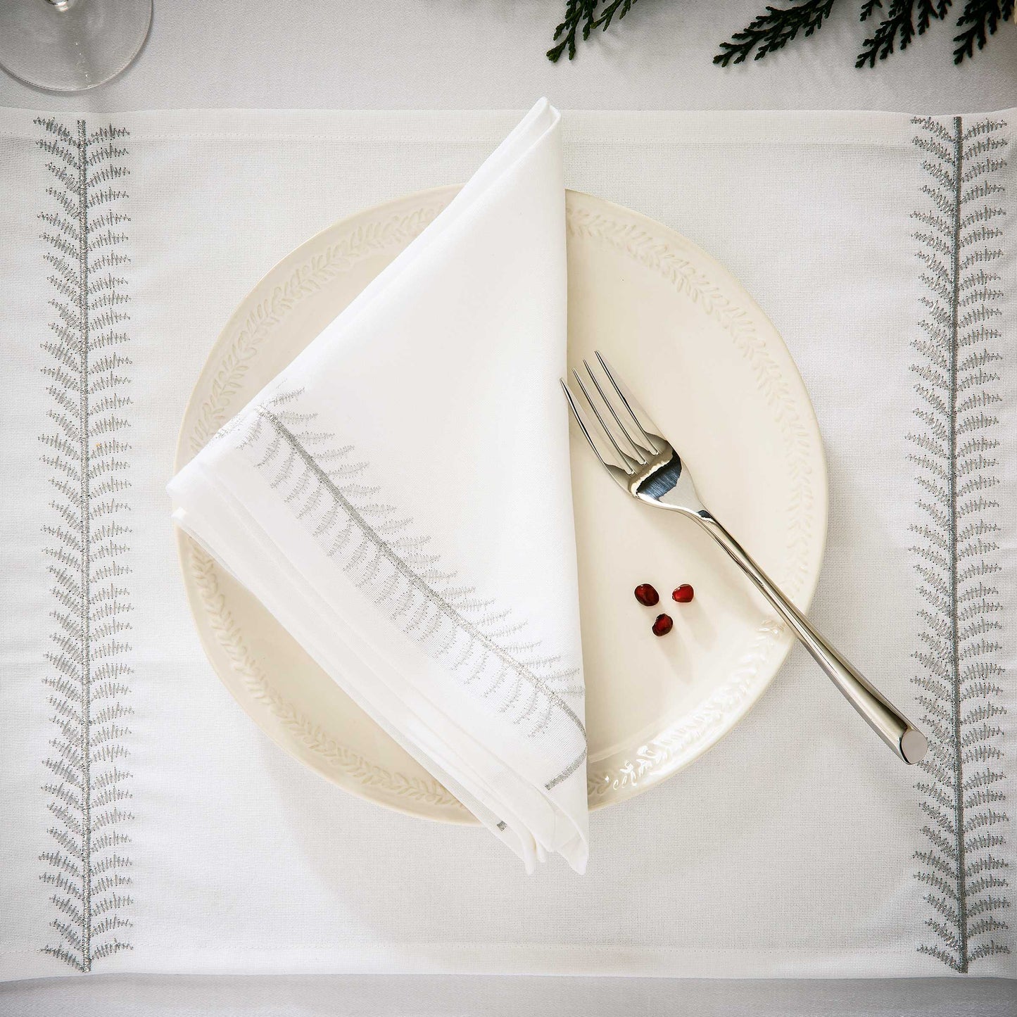 Elsie Embroidered Napkins, White/Silver - Set of 4