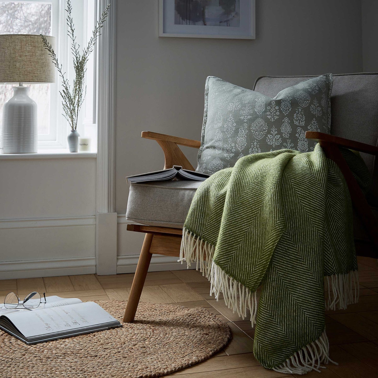 Ennis Throw, Dark Sage