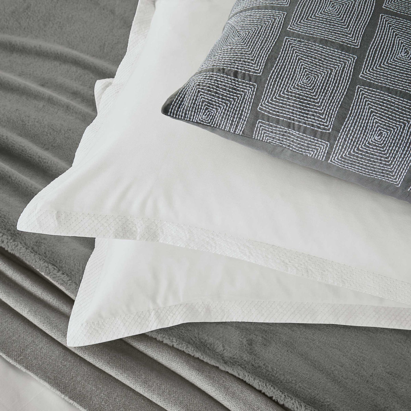 Eva Oxford Pillowcase, White