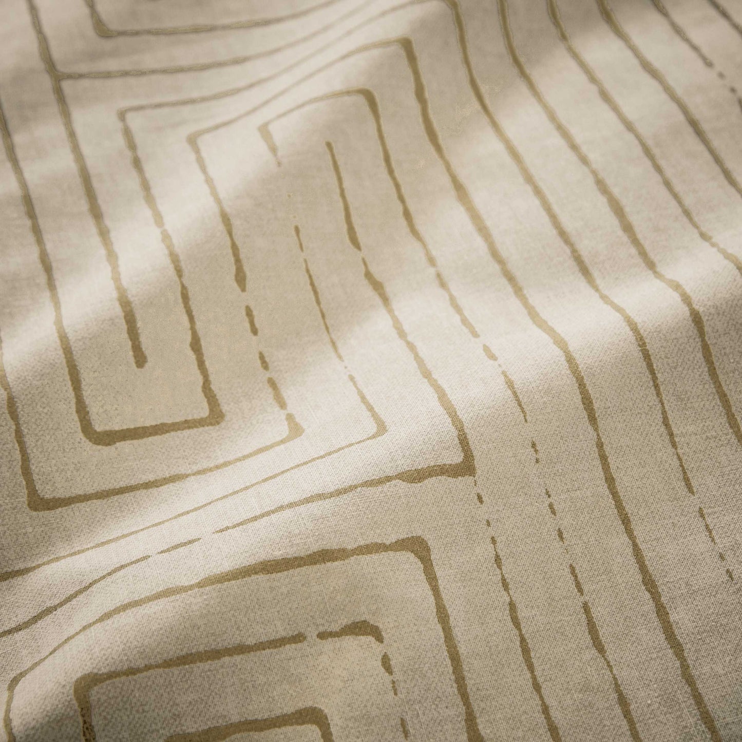 Pia, Warm Ochre