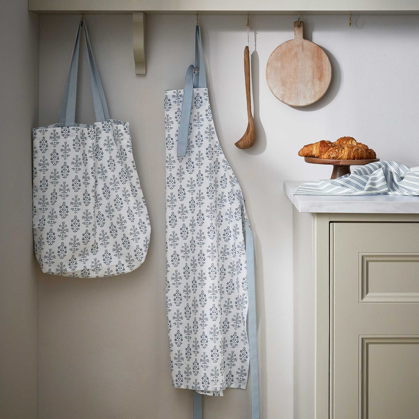 Linn & Sofie Ballintoy Blue Kitchen Collection